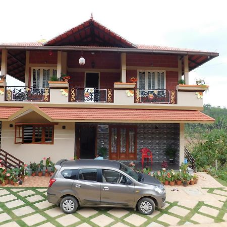 Cauvery Homestay Somvārpet Extérieur photo