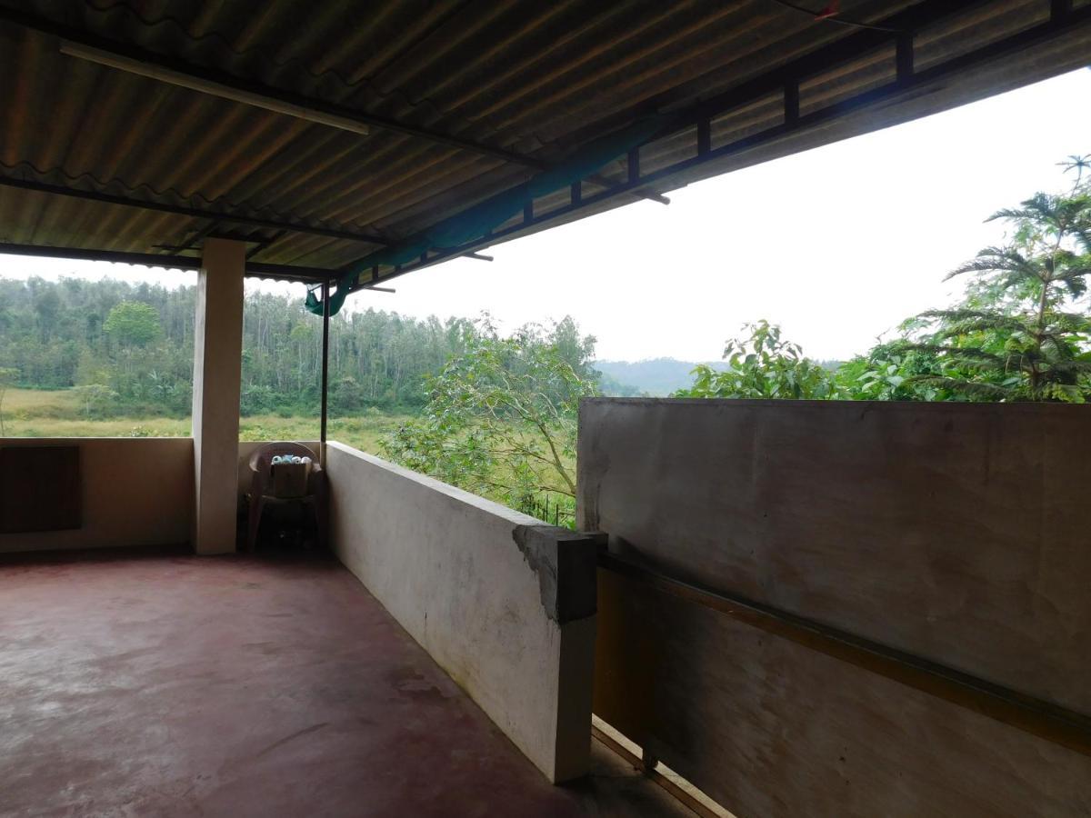 Cauvery Homestay Somvārpet Extérieur photo